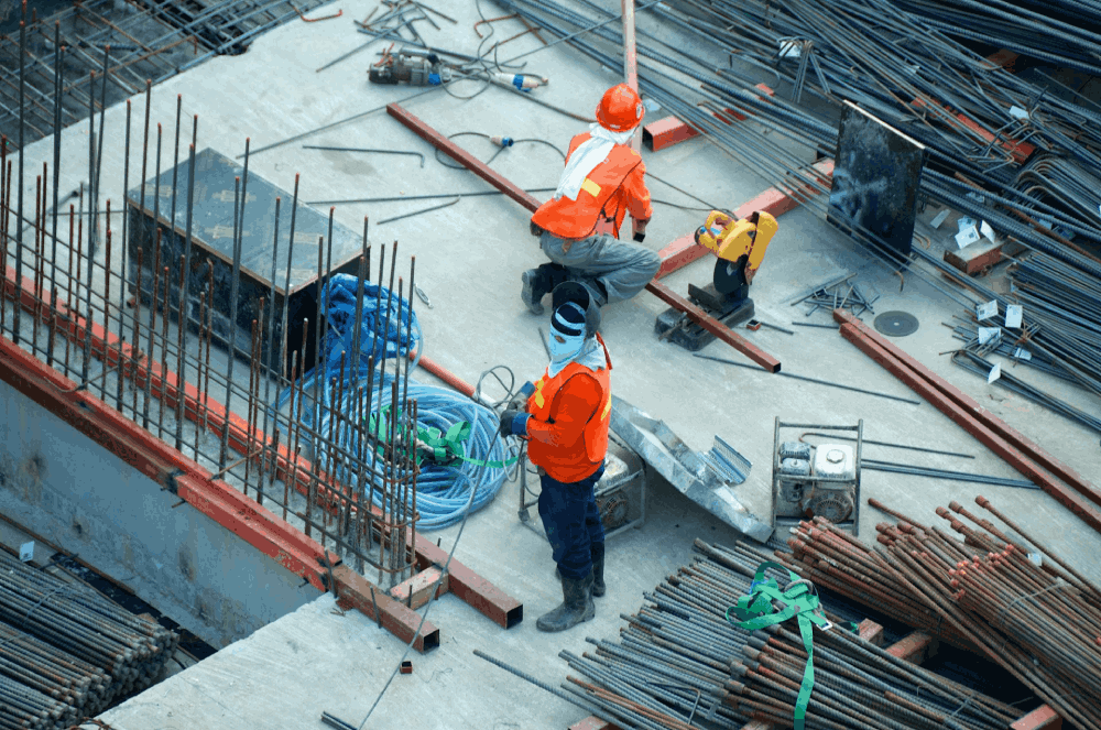 Trabajadores en una obra de construcción